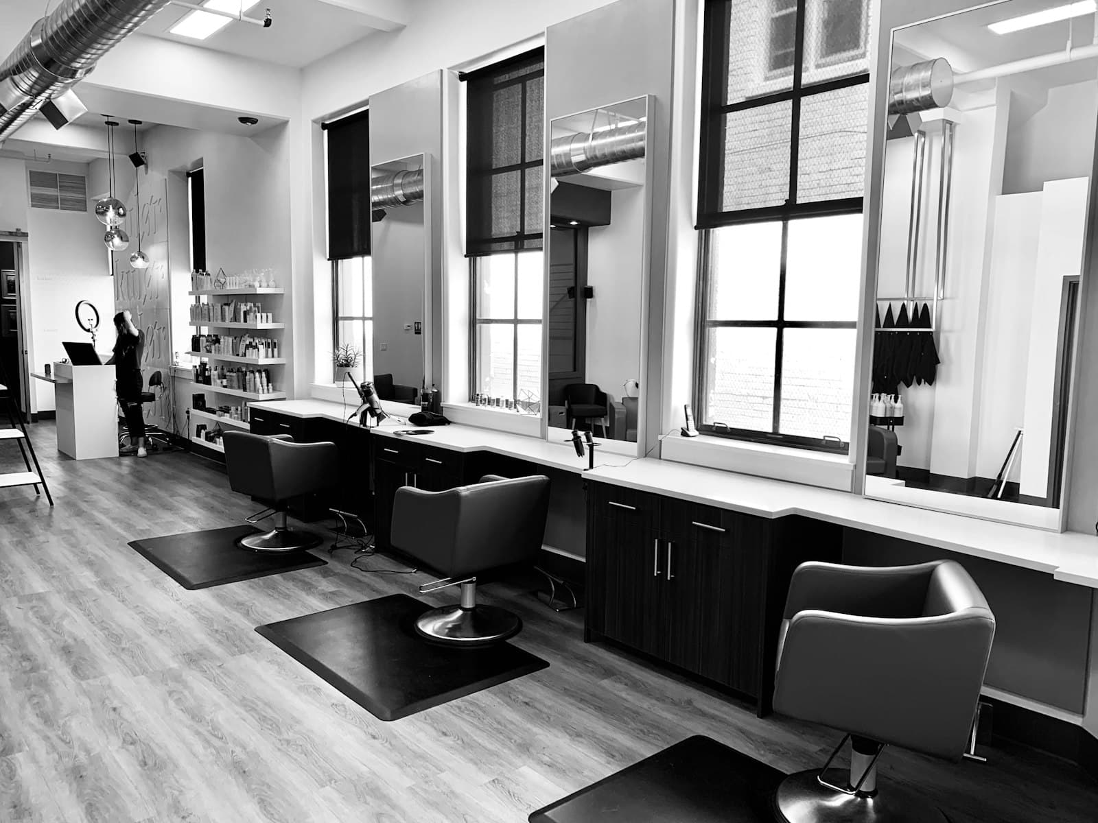 The salon floor on Broadway